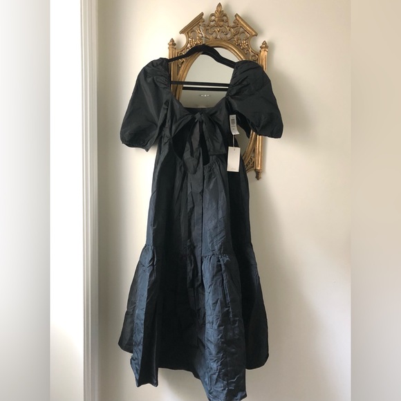 Robe Wilfred Aritzia En Velours Violet/vin à Motif Fleuri, Taille XS Ample - Occasion Très Bon état
